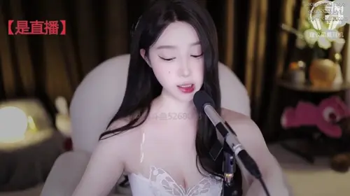 ASMR Gentle Ear Licking and Whispering for Anxiety Relief ｜ 亿只只只 20230614.mp4